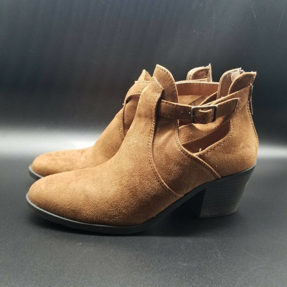 Soda Brown Block Suede Leather Heels Zip Back Buckle Details Women's Size 7
